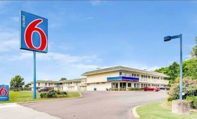 Motel 6